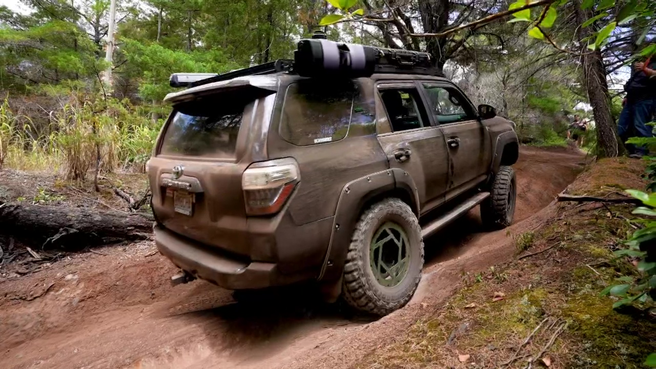 Island Driver TV:  4-Wheeling at Peacock Flats